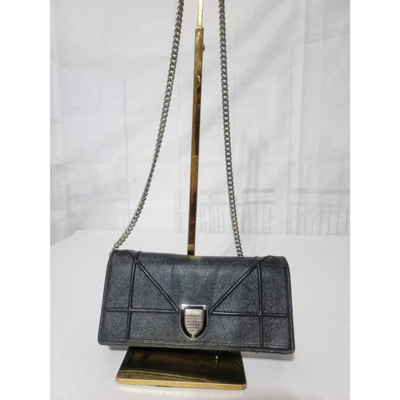 Authentic CHRISTIAN DIOR Diorama Wallet On Chain Black - Picture 4 of 16